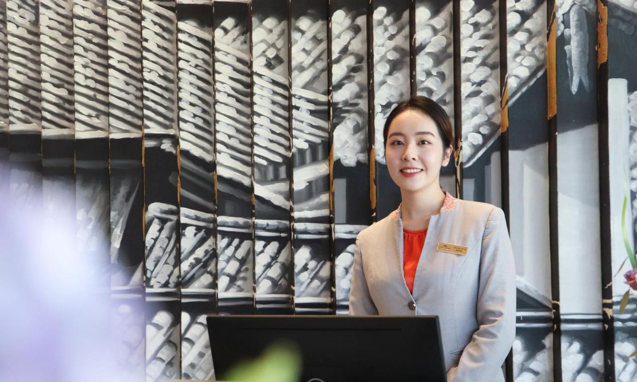 Howard Johnson Jinlin Plaza Lijiang Lijiang  Exterior foto